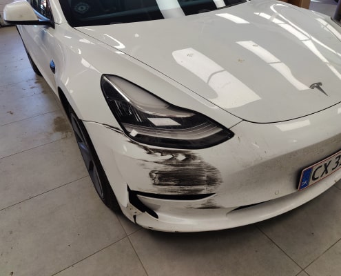 DAS Karrosseri er certificeret reparatør af Tesla-biler. Kontakt os i dag og hør nærmere.